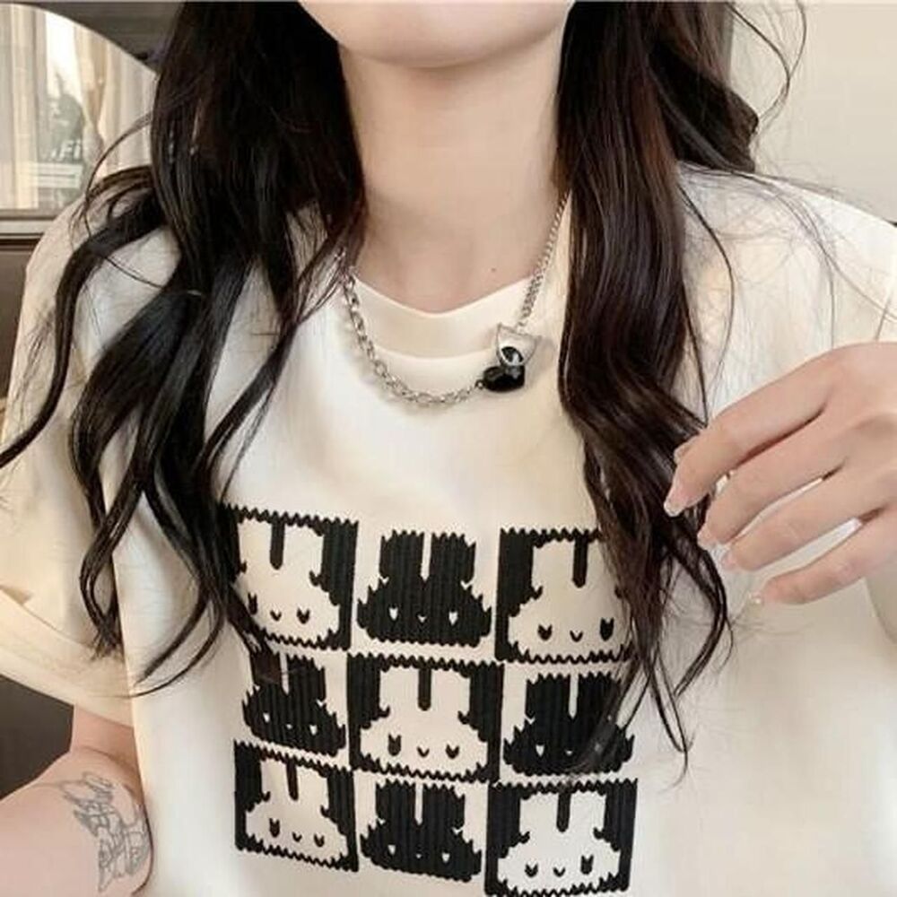 Unbranded Women's White and Cream T-shirt